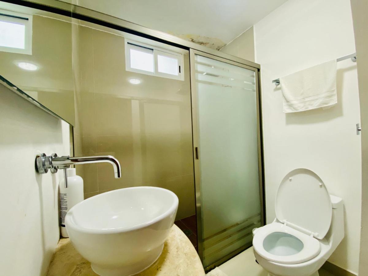 Apartamento cálido y moderno en la entrada de la zona hotelera Cancún Esterno foto
