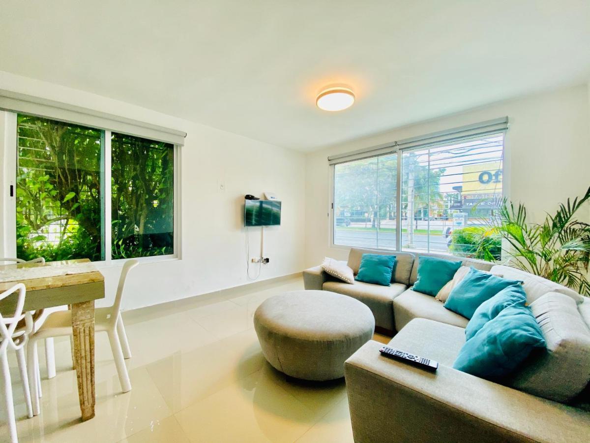Apartamento cálido y moderno en la entrada de la zona hotelera Cancún Esterno foto