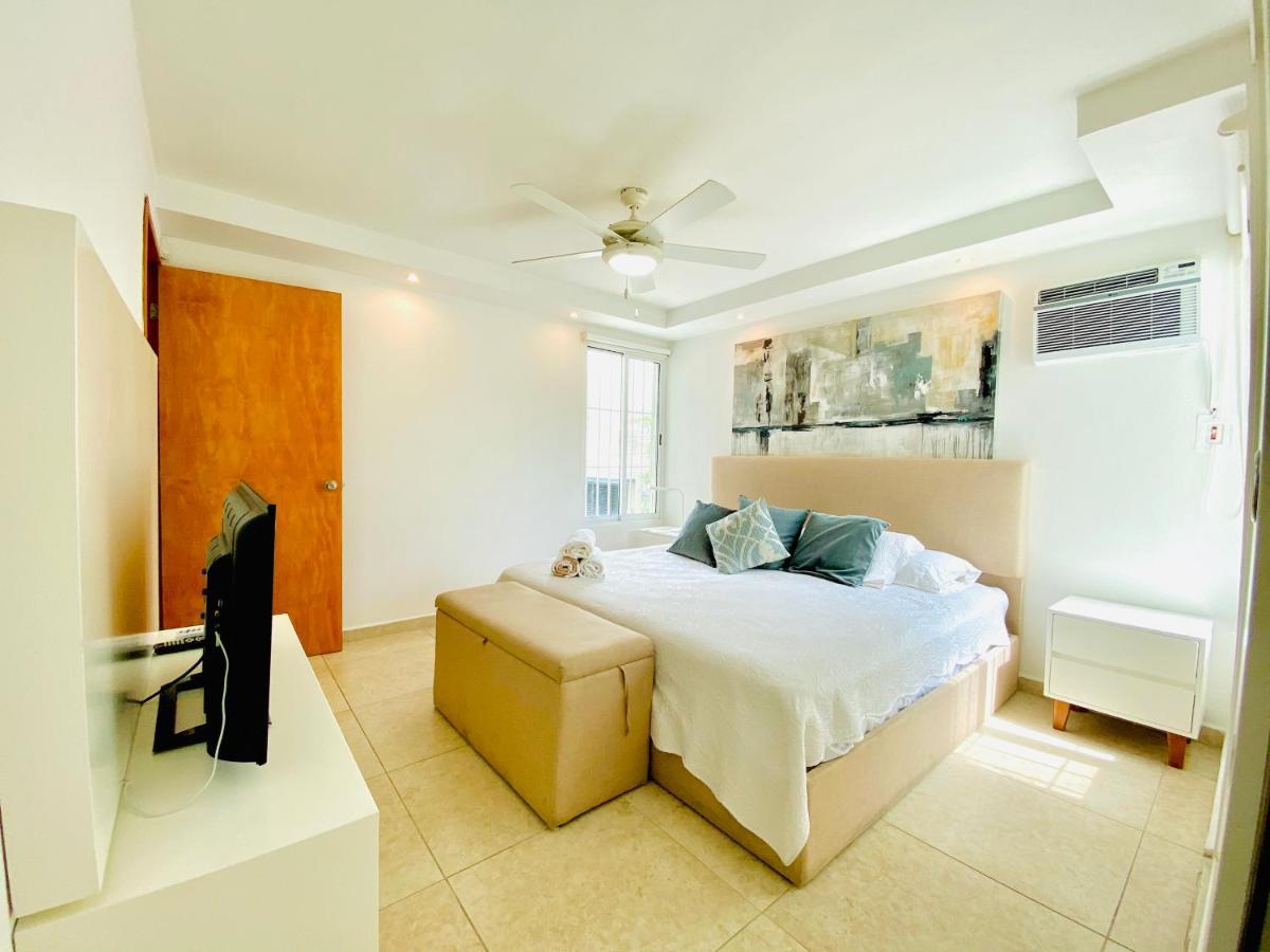 Apartamento cálido y moderno en la entrada de la zona hotelera Cancún Esterno foto