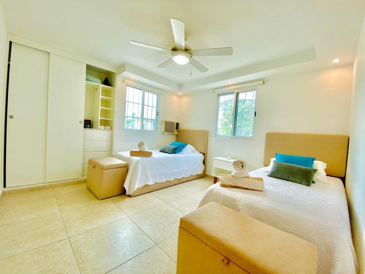 Apartamento cálido y moderno en la entrada de la zona hotelera Cancún Esterno foto