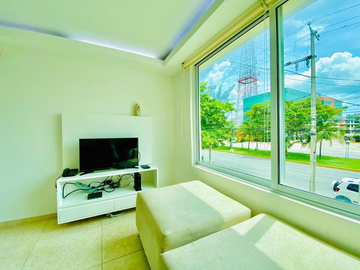 Apartamento cálido y moderno en la entrada de la zona hotelera Cancún Esterno foto