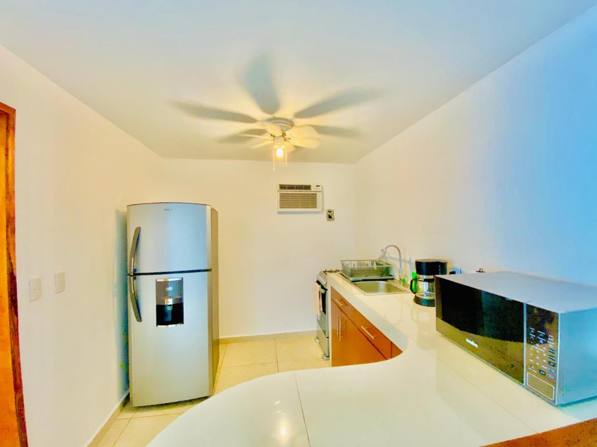 Apartamento cálido y moderno en la entrada de la zona hotelera Cancún Esterno foto
