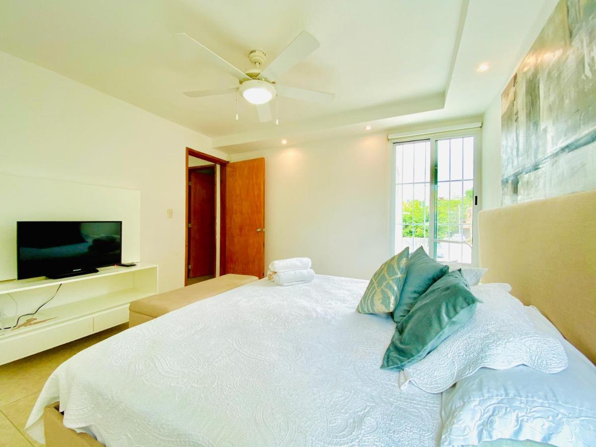 Apartamento cálido y moderno en la entrada de la zona hotelera Cancún Esterno foto