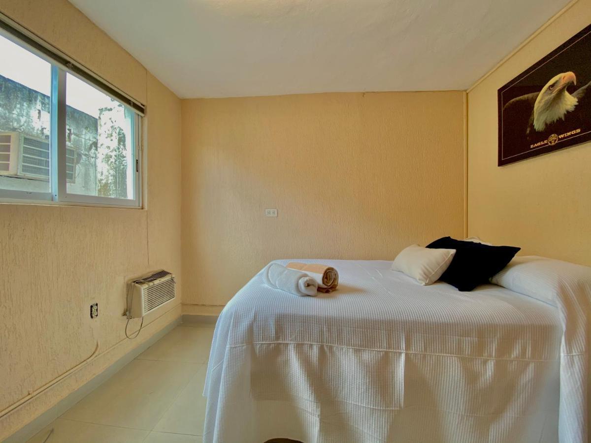 Apartamento cálido y moderno en la entrada de la zona hotelera Cancún Esterno foto